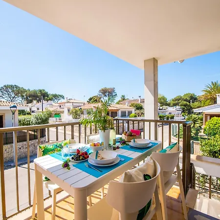 Beachside Gateway In Apartment Playa de Muro (Mallorca)